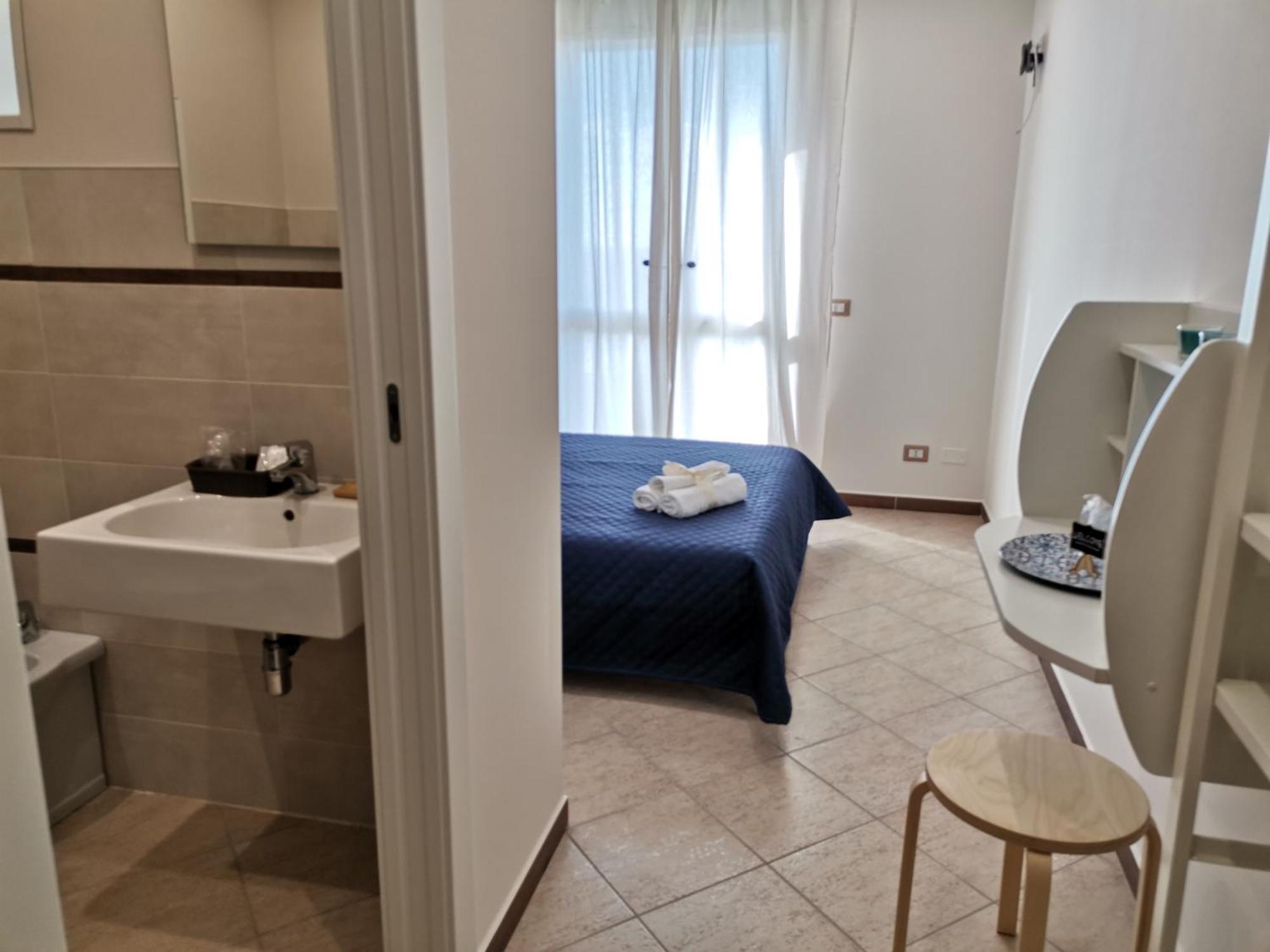 Le Metro Bed and Breakfast Carini Δωμάτιο φωτογραφία